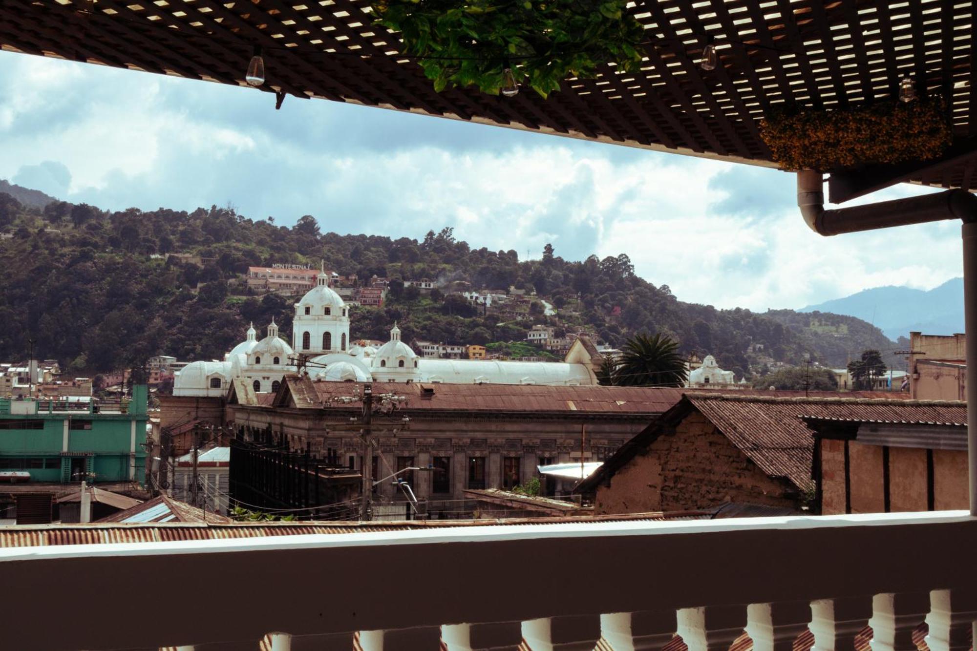 Lar Antiqua Hotel Quetzaltenango Esterno foto